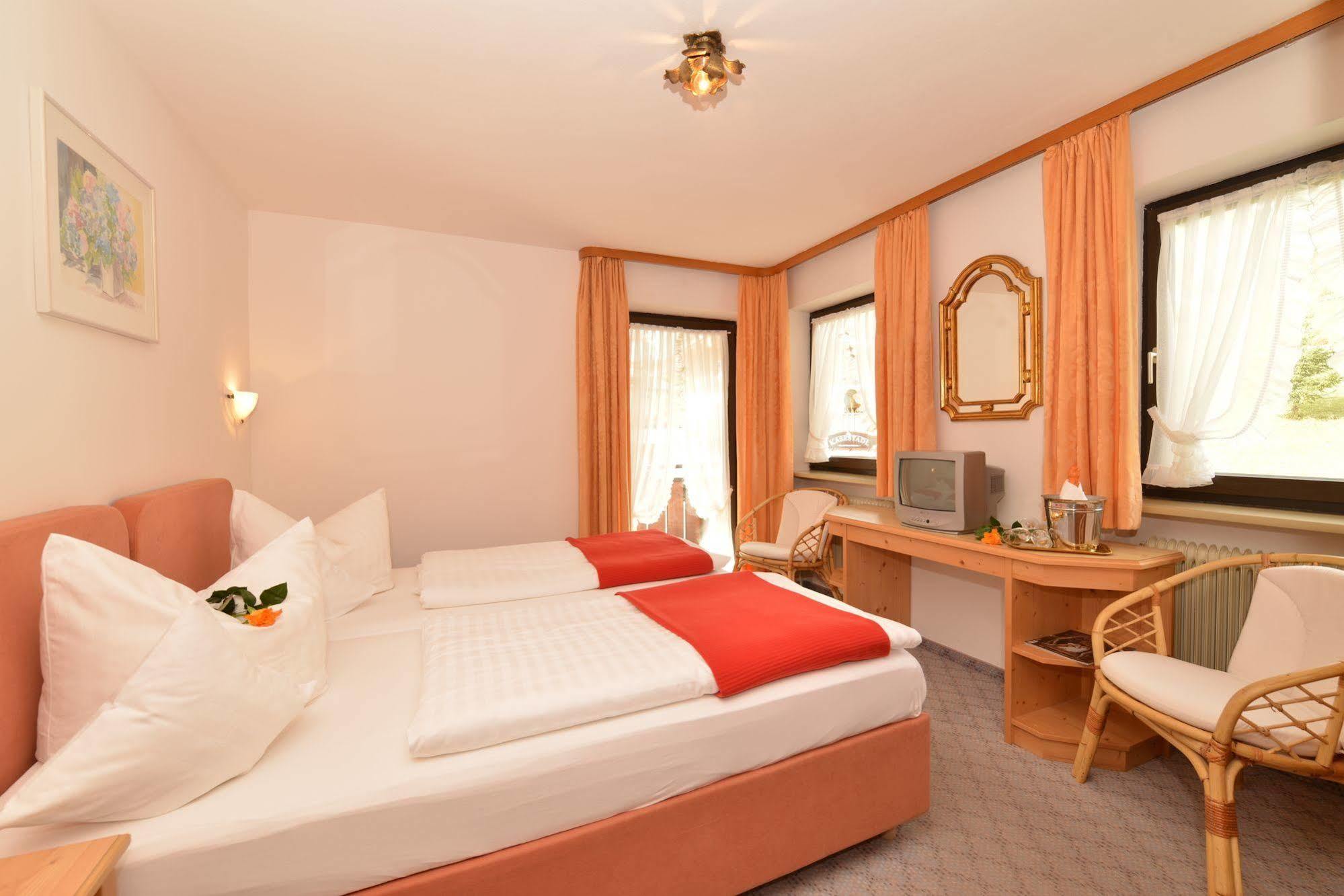 Hotel Adler Garni Hirschegg  Extérieur photo